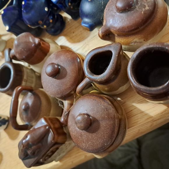 Brown Ceramic Teapot Set